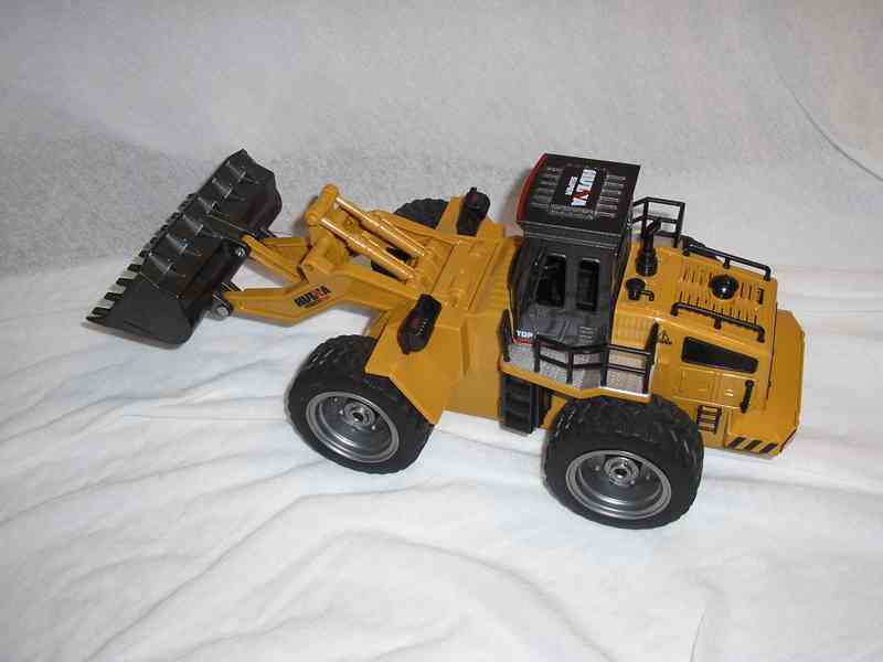 Kolový nakladač RC - Nový nepoužitý - foto 6