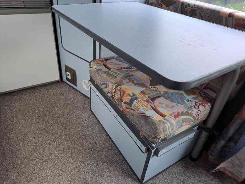 Obytné vozidlo HYUNDAI H-100 - foto 17