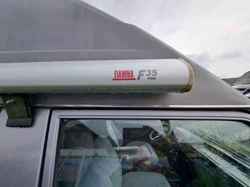 Obytné vozidlo HYUNDAI H-100 - foto 30