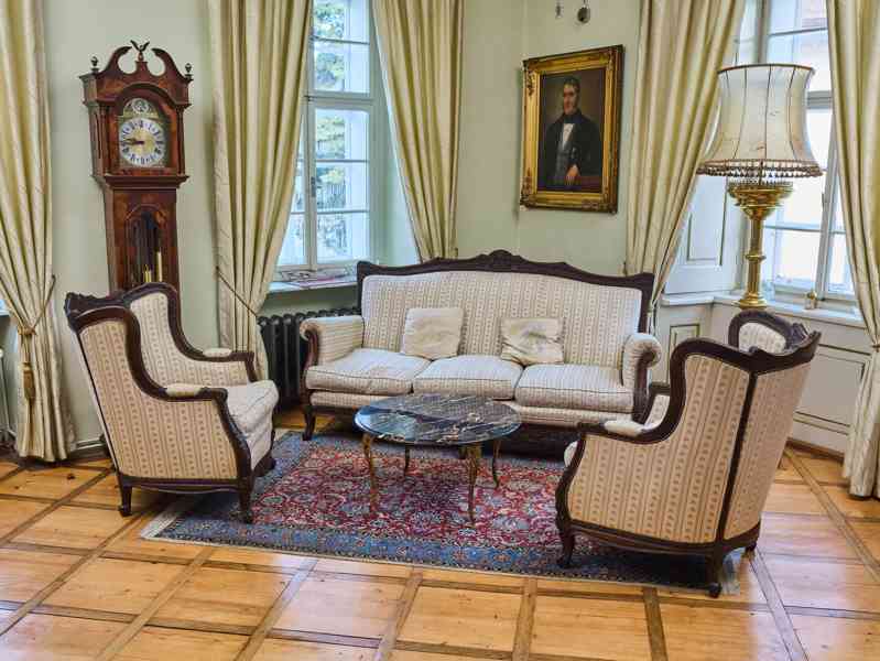 Starožitný konferenční stolek s mramorovou deskou - foto 3