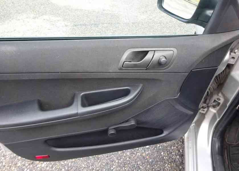 Škoda Fabia 1.9 SDI Combi r.v.2004 (47 kw) stk:6/2027 - foto 6