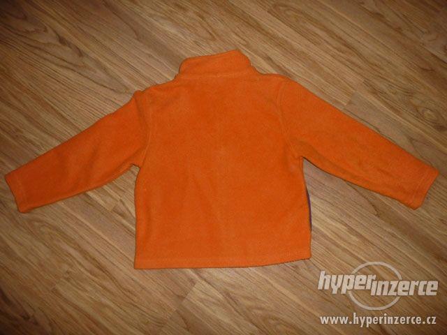 Oranžová fleecová mikinka na 5-6L-vel.116 - foto 3