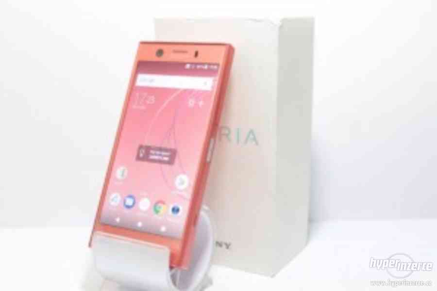 Mobilní telefon Sony Xperia XZ1 - foto 1