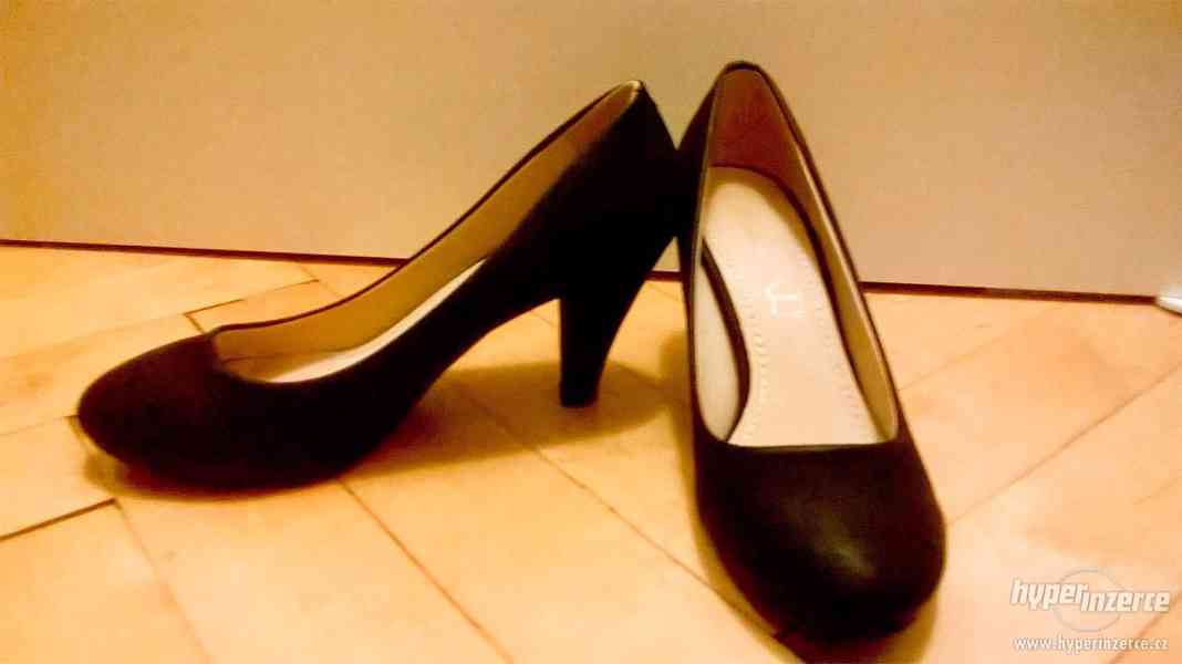 Černé lodičky / taneční, plesové boty - foto 2