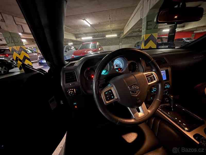 Dodge Challenger 6,4   SRT8 392 WIDEBODY 6.4 V8 HEMI - foto 5