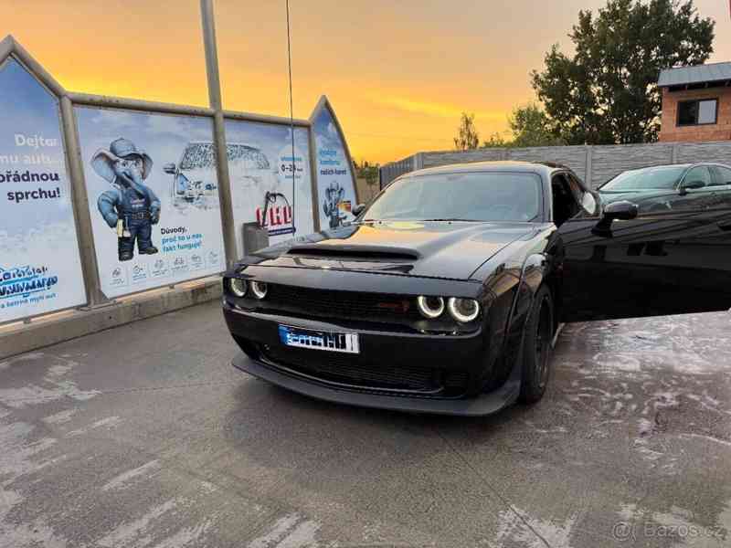 Dodge Challenger 6,4   SRT8 392 WIDEBODY 6.4 V8 HEMI - foto 10