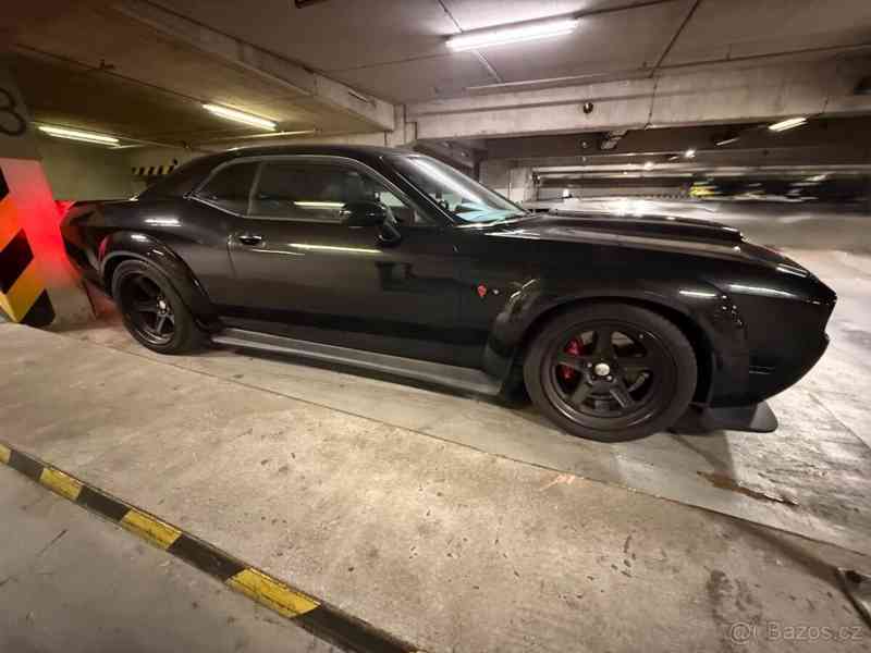 Dodge Challenger 6,4   SRT8 392 WIDEBODY 6.4 V8 HEMI - foto 8