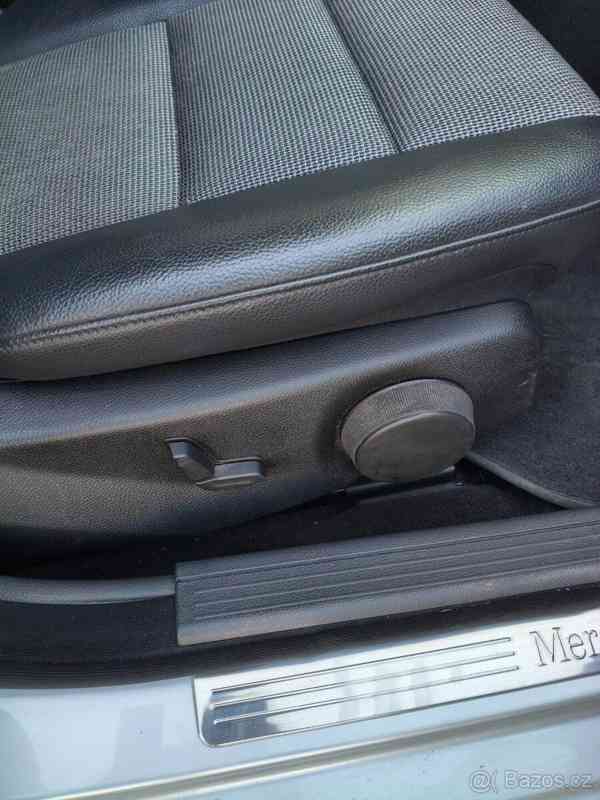 Mercedes-Benz Třídy C 180 CGI 110kw - foto 17