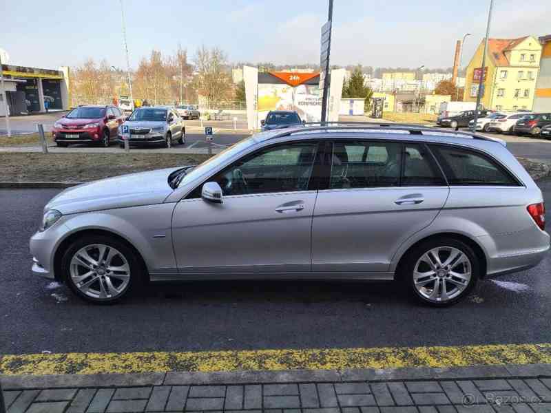 Mercedes-Benz Třídy C 180 CGI 110kw - foto 10