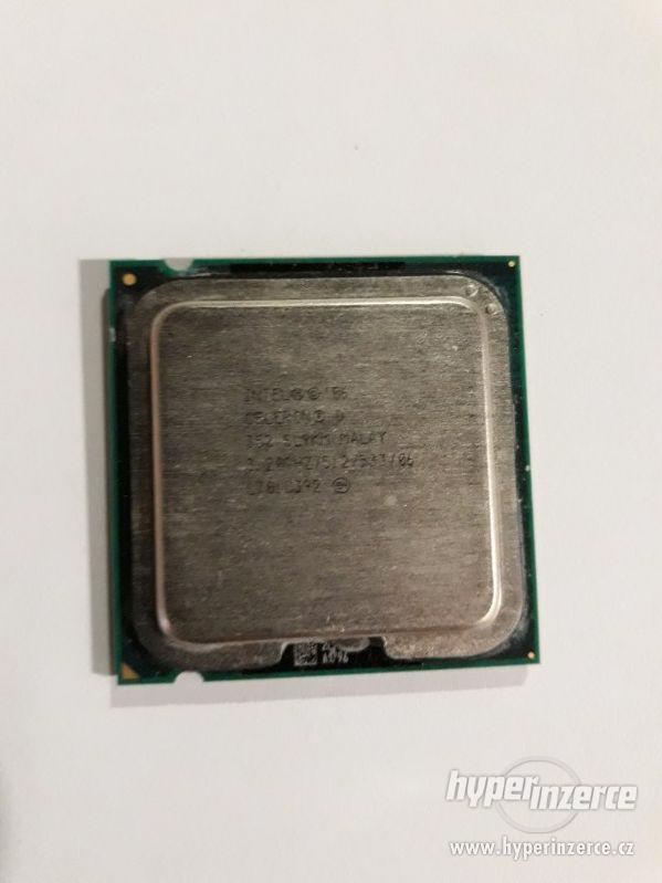 Intel Celeron D 352 - Procesor LGA775 - foto 1