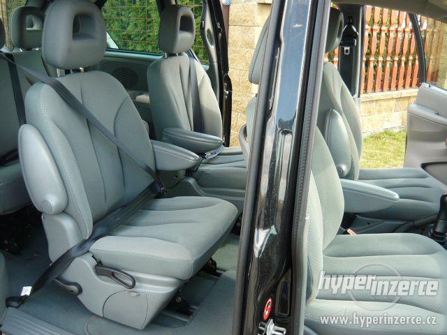 Chrysler Voyager 2,4i 16v manuál  2007-2008 TOP GARANCE - foto 9