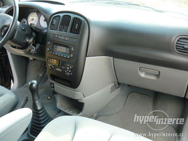 Chrysler Voyager 2,4i 16v manuál  2007-2008 TOP GARANCE - foto 11