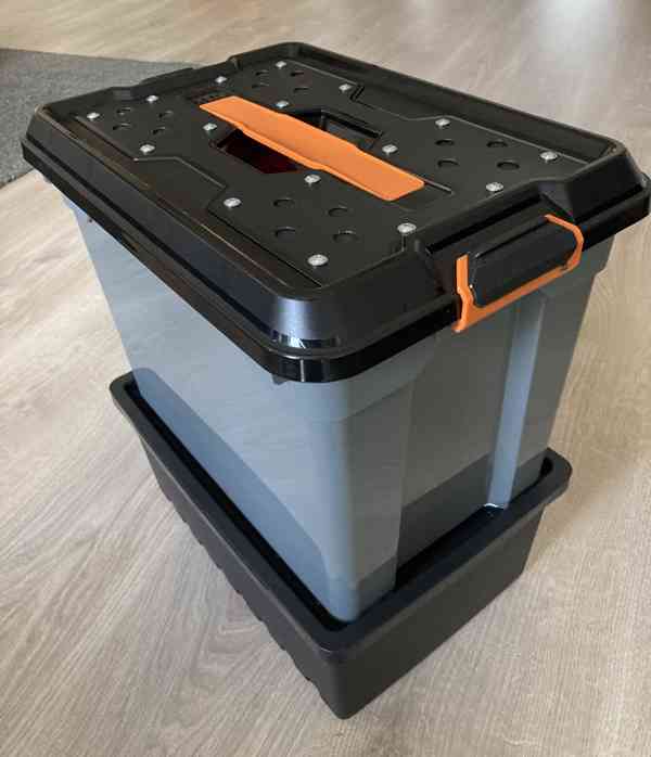 Šedý kompostér s chovnou nádobou o objemu 18 l - foto 2