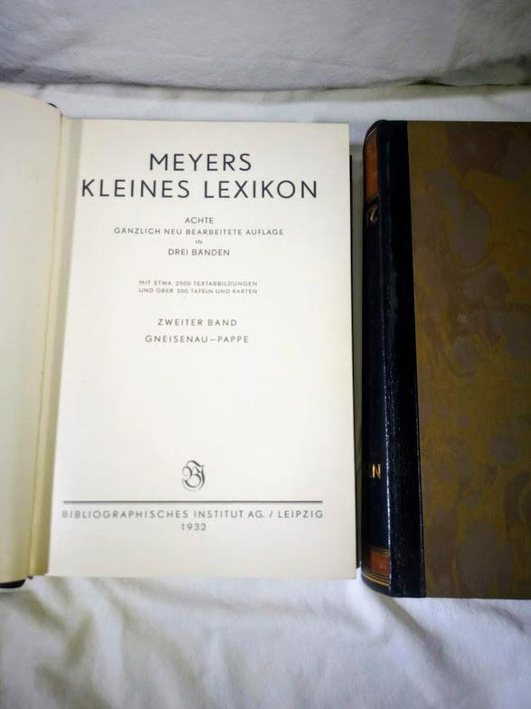 MEYERS  KLEINES  LEXIKON   (tři svazky) - foto 6