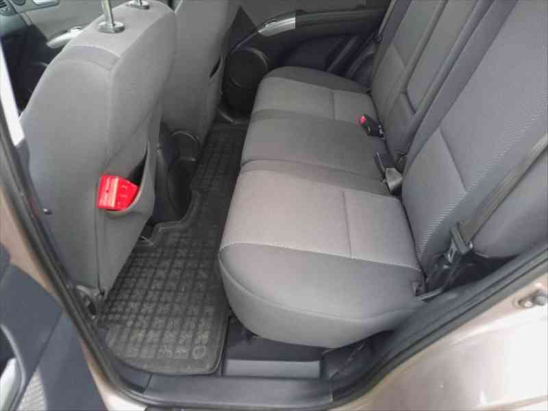 Kia Sportage 2,0 i (104 kW), LPG, 4WD, tažné - foto 3