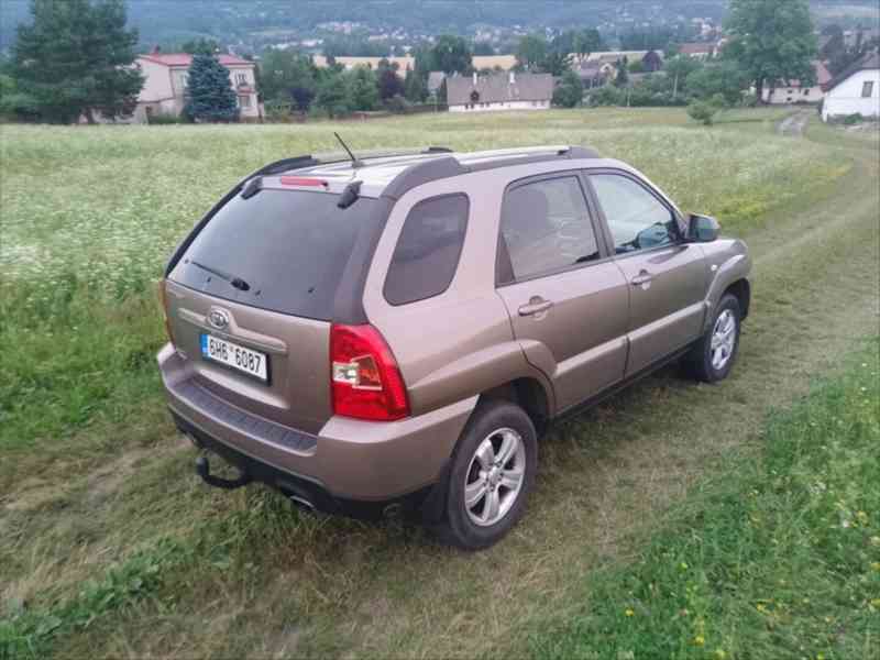 Kia Sportage 2,0 i (104 kW), LPG, 4WD, tažné - foto 6