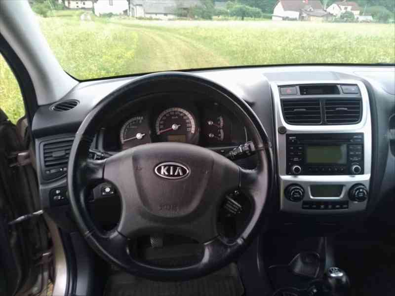 Kia Sportage 2,0 i (104 kW), LPG, 4WD, tažné - foto 13