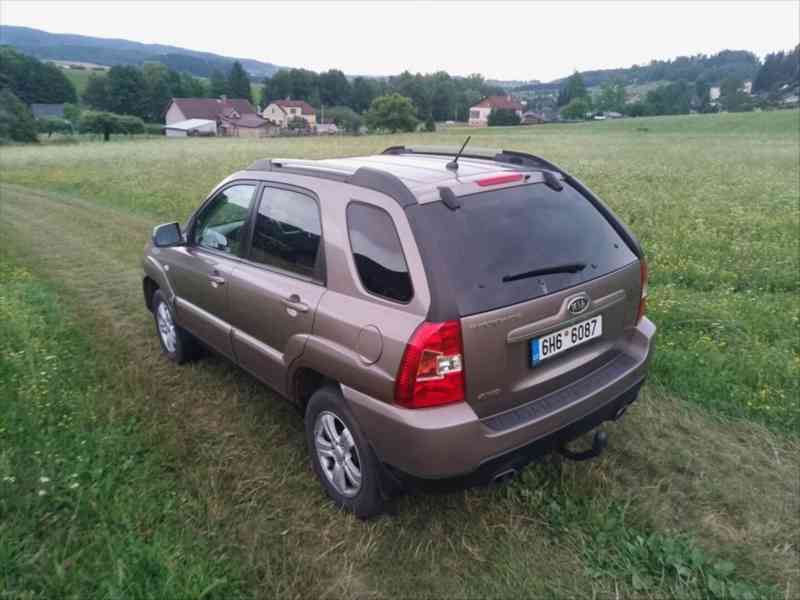 Kia Sportage 2,0 i (104 kW), LPG, 4WD, tažné - foto 7
