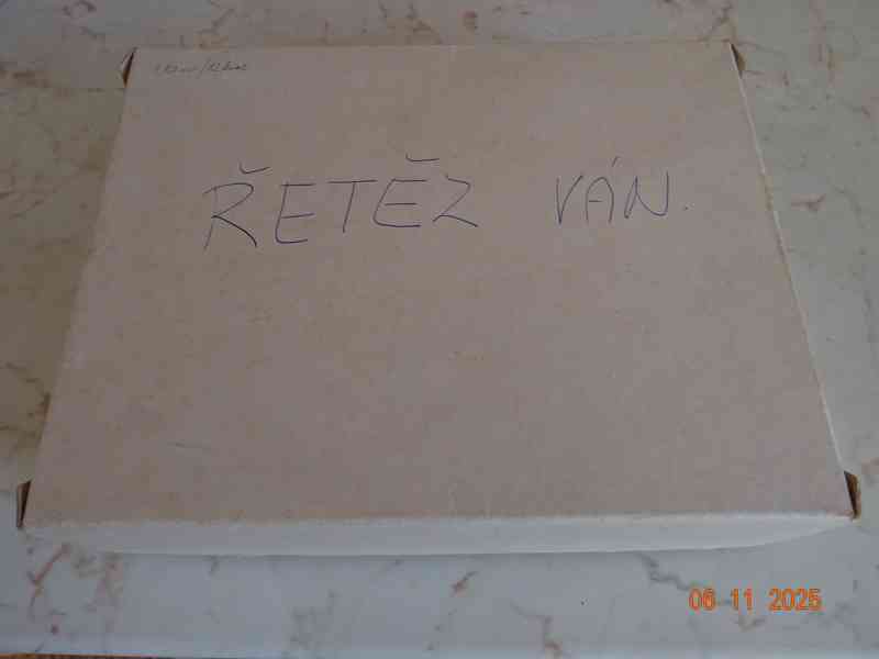 STARÉ VÁNOČNÍ LAMETOVÉ ŘETĚZY – 12kusů x 1,20m - foto 8