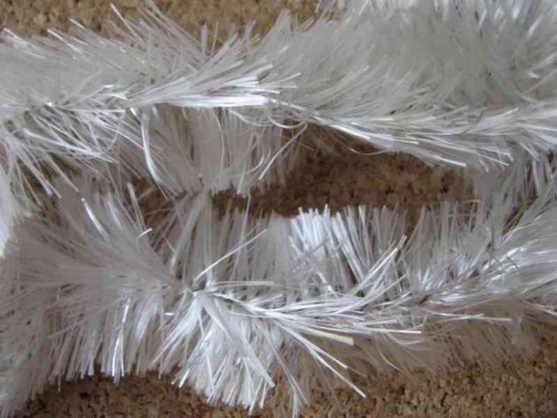 STARÉ VÁNOČNÍ LAMETOVÉ ŘETĚZY – 12kusů x 1,20m - foto 5