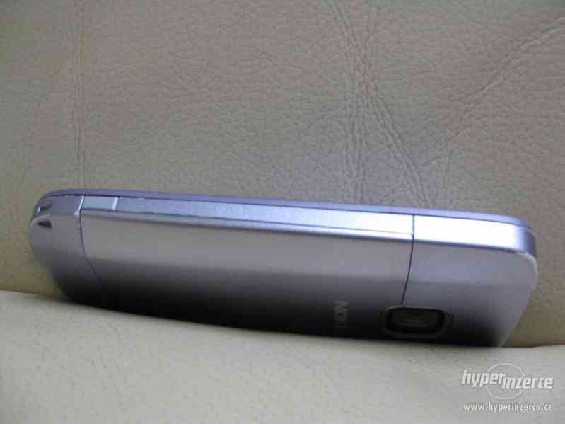 Nokia C3-00 - funkční mobilní telefon s QWERTY klávesnicí - foto 6
