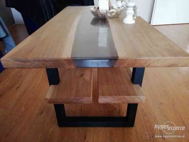 Ruční výroba pryskyřicových stolu - foto 4