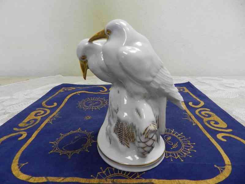 Bílá stylová porcelánová soška Ptáci - foto 4