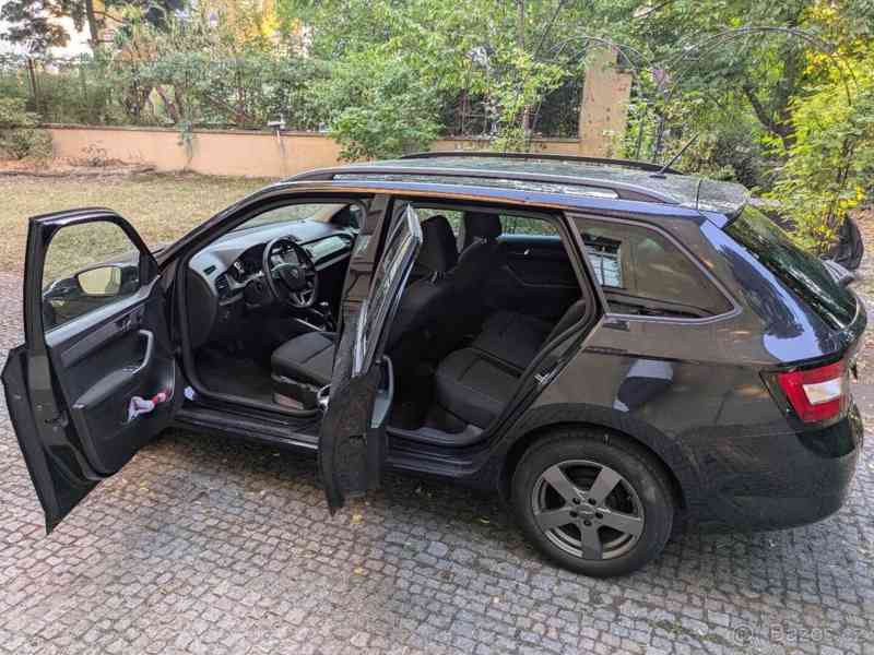 Škoda Superb 110 KW - Style - Model 2019 - foto 9