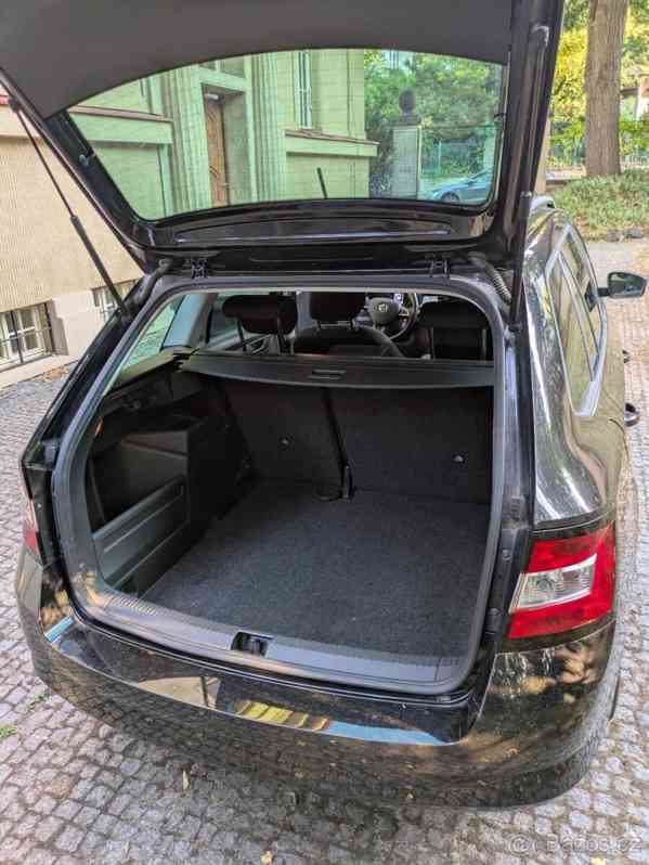 Škoda Superb 110 KW - Style - Model 2019 - foto 10