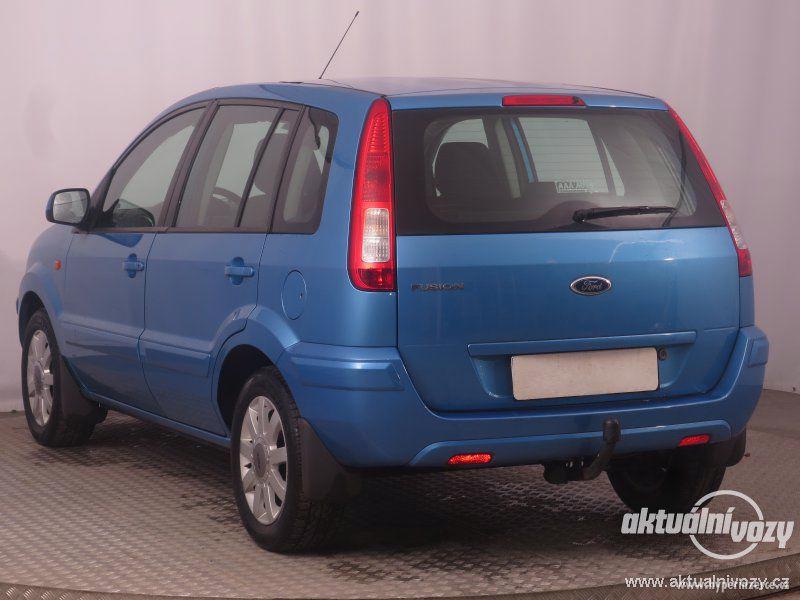 Ford Fusion 1.6, benzín, RV 2010 - foto 16