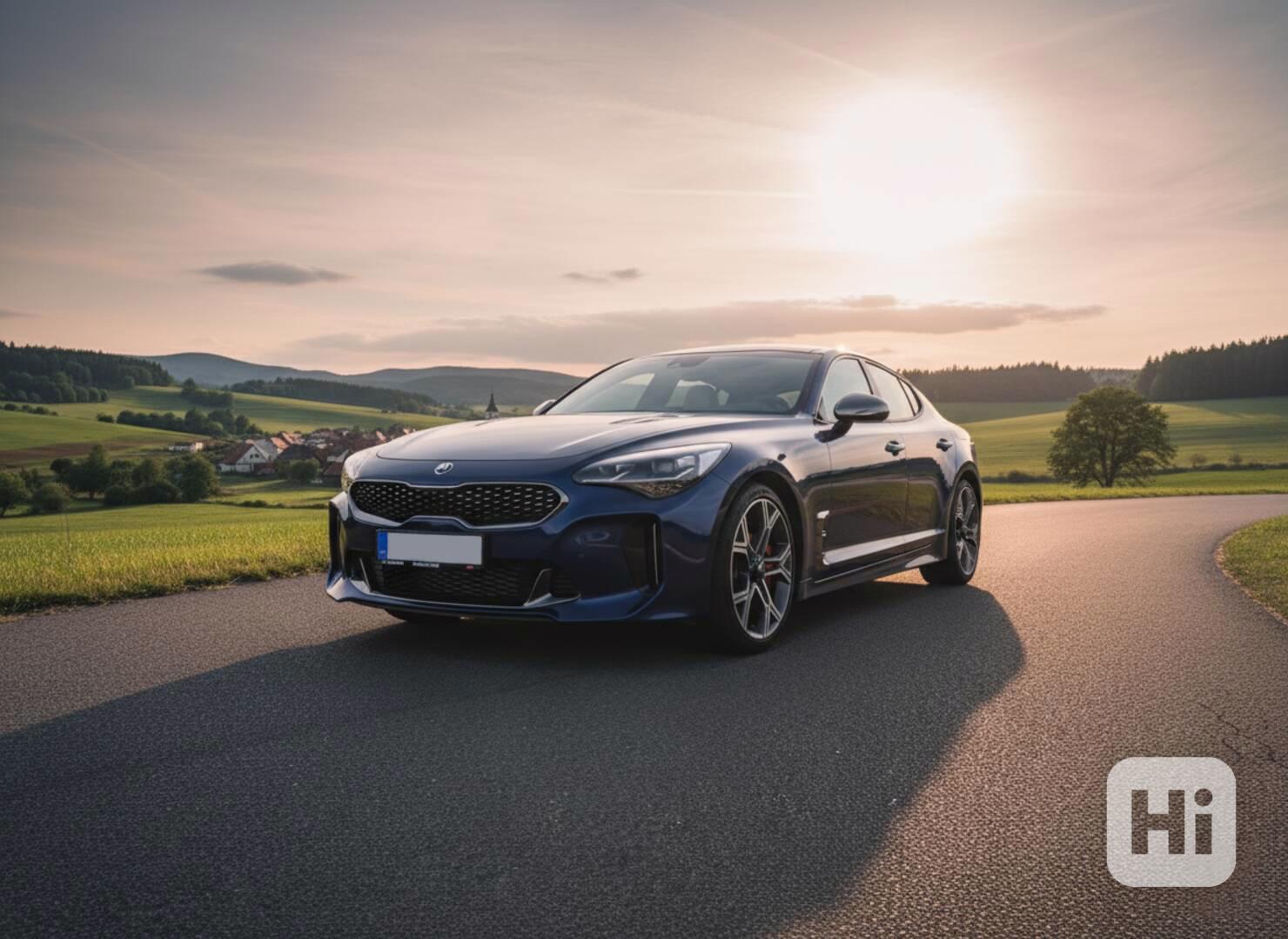 KIA Stinger 3.3 V6, 4x4, TOP STAV a MAX. VÝBAVA - foto 1