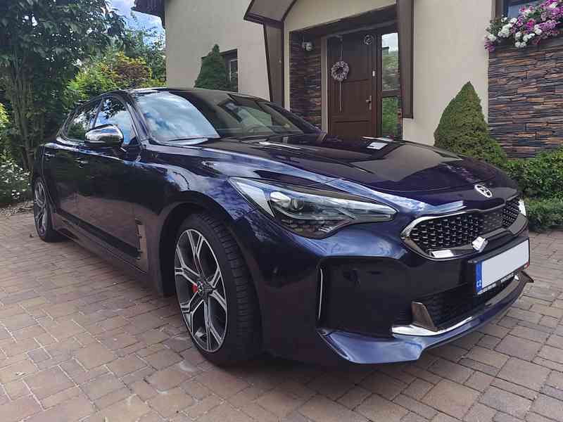 KIA Stinger 3.3 V6, 4x4, TOP STAV a MAX. VÝBAVA - foto 2