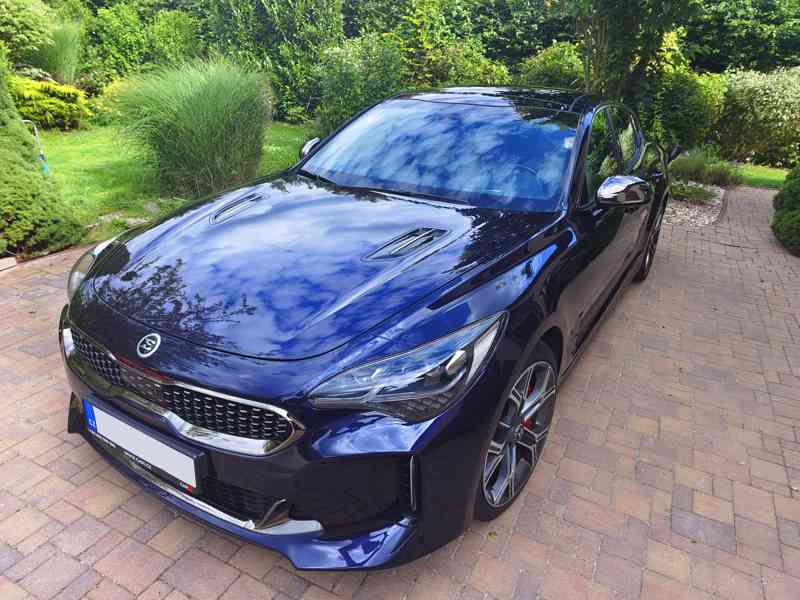 KIA Stinger 3.3 V6, 4x4 - foto 2