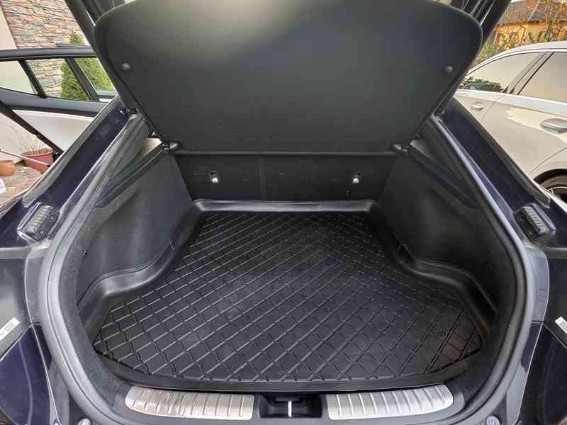 KIA Stinger 3.3 V6, 4x4 - foto 10