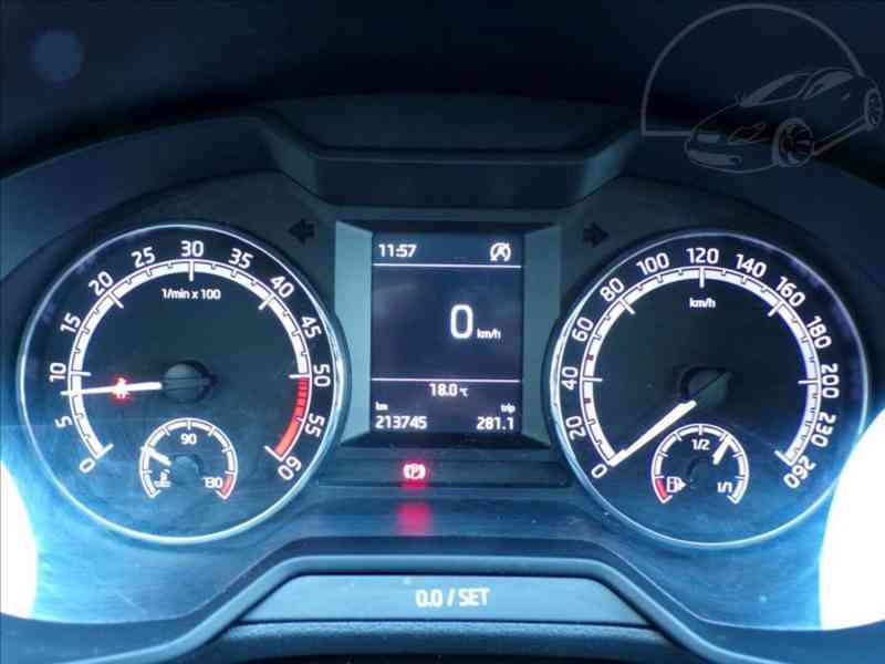 Škoda Octavia 1,6 TDI - foto 6