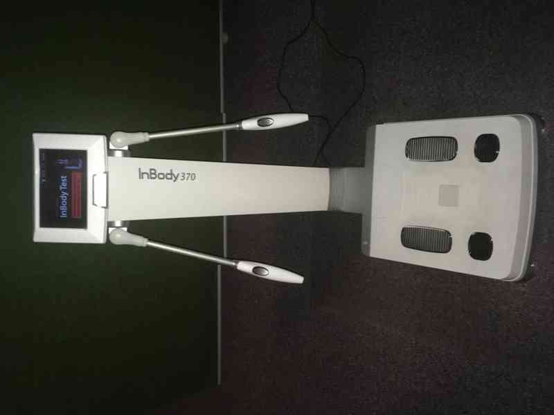 Diagnostický přístroj k analýze složení těla InBody370 - foto 7