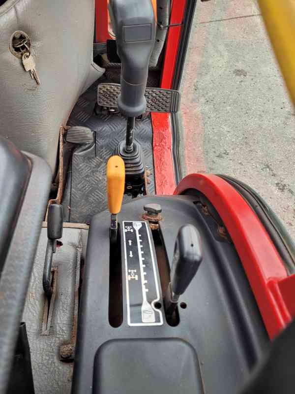 Traktor Shibaura ST 231 - foto 8