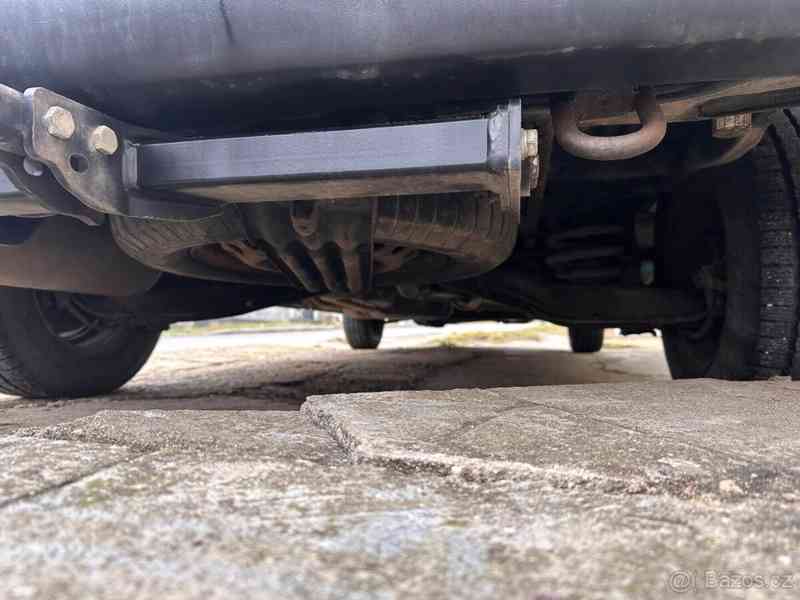 Volkswagen Transporter 1,9   TD – originální camper - foto 9