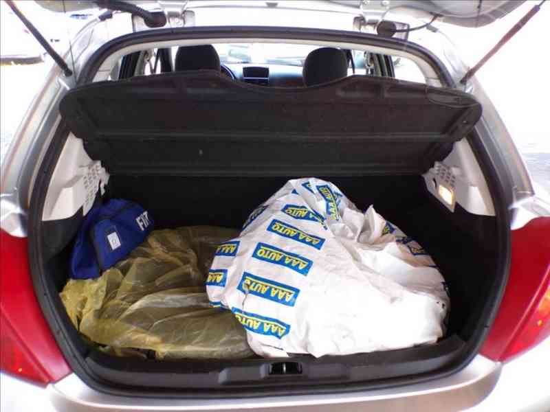 Peugeot 207 1,4 i KOUPENO V ČR - foto 9