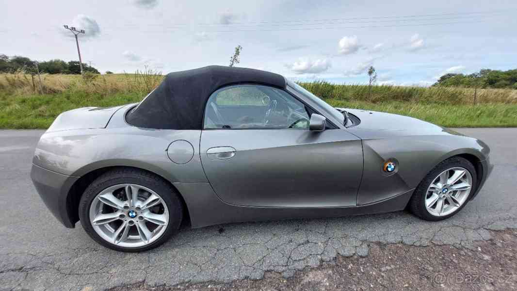 BMW Z4, Hardtop 2,5 šestiválec - foto 4