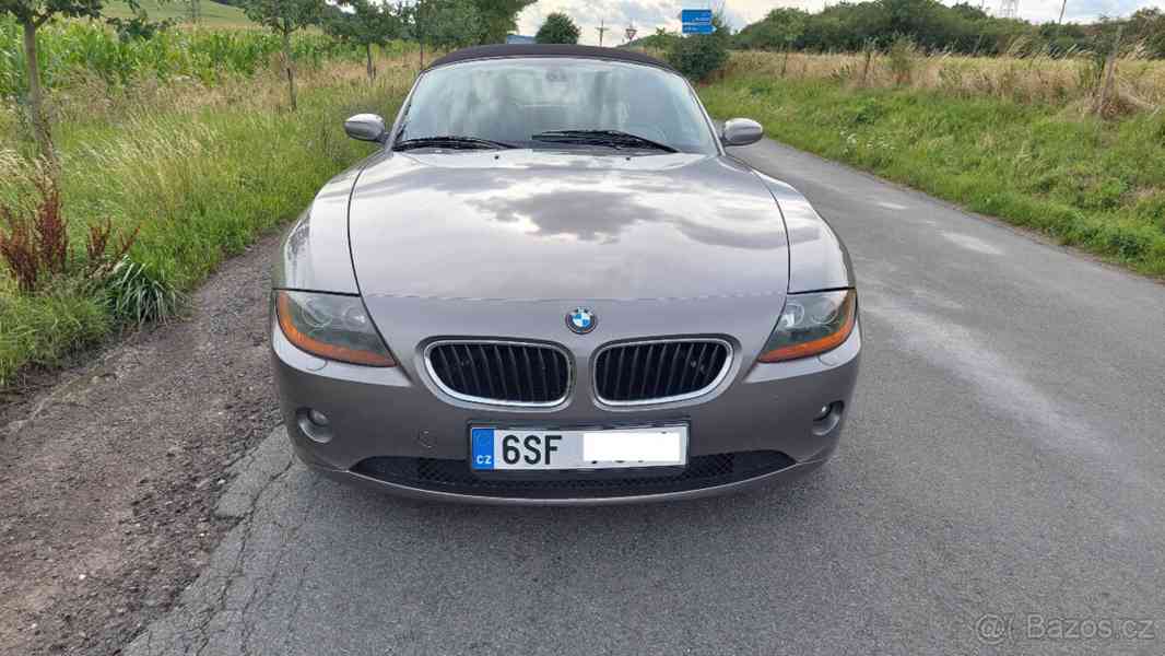 BMW Z4, Hardtop 2,5 šestiválec - foto 6