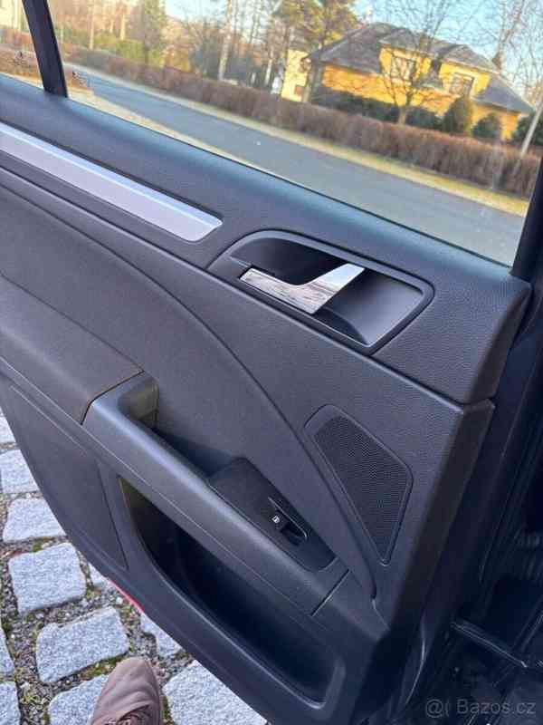 Škoda Superb 2,0   2 - foto 12