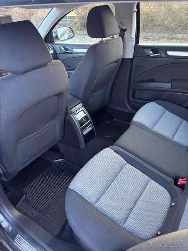 Škoda Superb 2,0   2 - foto 11