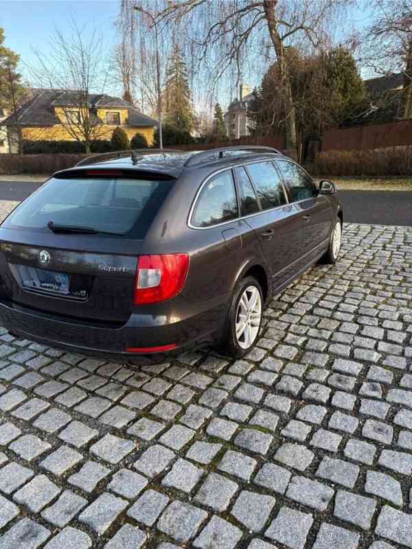 Škoda Superb 2,0   2 - foto 2