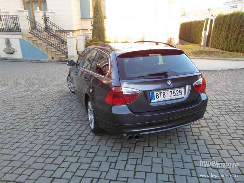 BMW řada 3, 330XD, E91 4x4, Bixenon - foto 1