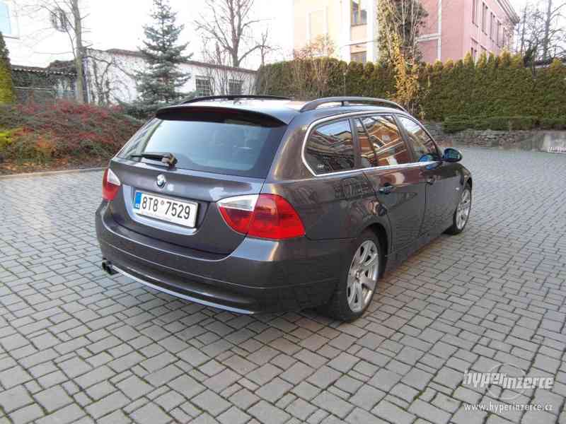 BMW řada 3, 330XD, E91 4x4, Bixenon - foto 17