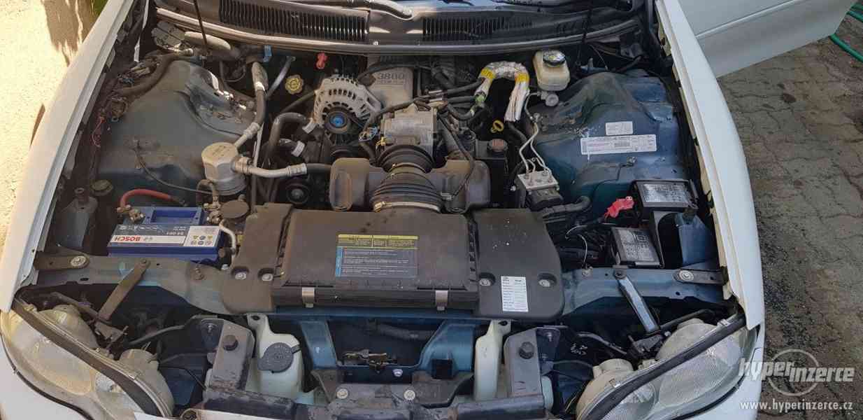 Chevrolet Camaro, 3.8L V6, Automat - foto 10