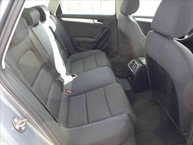 Audi A4 2,0 TDI 4x4, XENON, 1.MAJITEL - foto 17