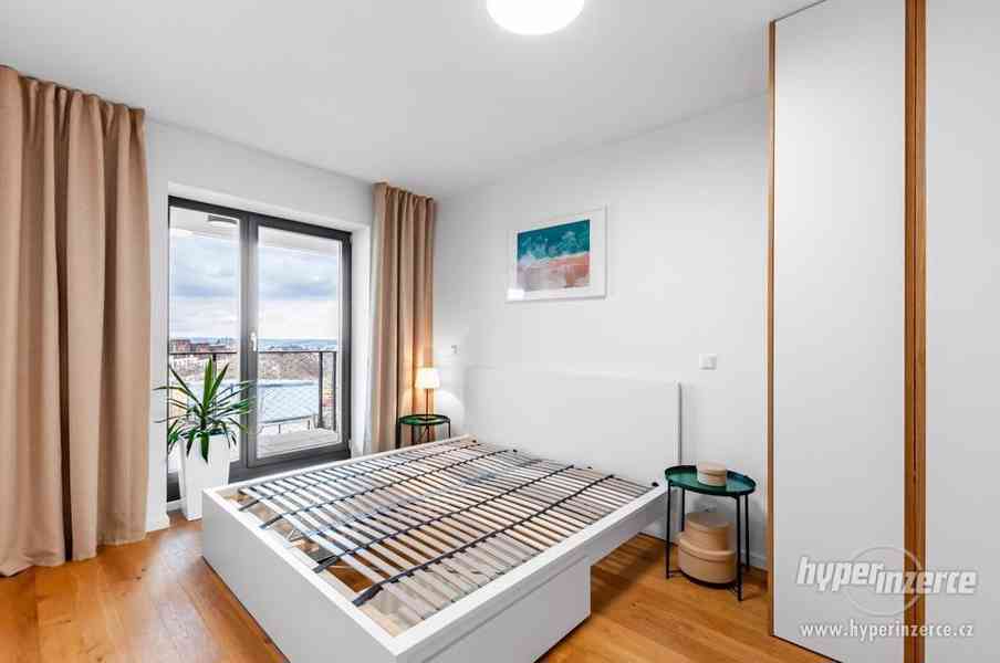 Prodej kompletně vybaveného bytu 2kk, terasa,  Sakura, Praha 5 - foto 15