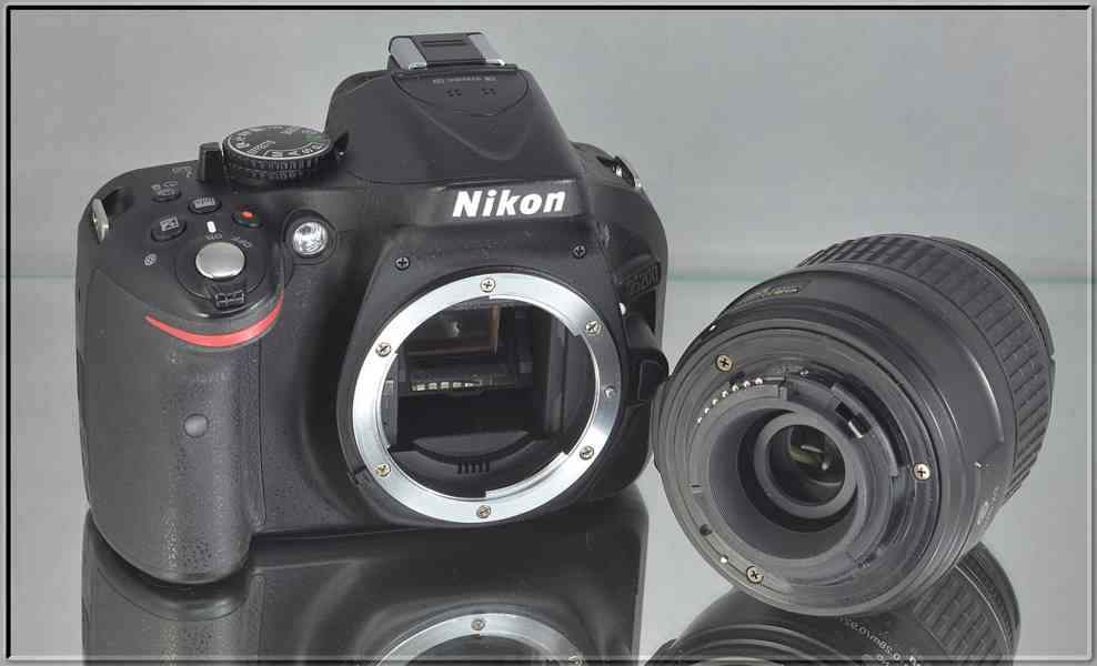 Nikon D5200 + Objektiv AF-S 18-55mm*  15 000 Exp. - foto 4